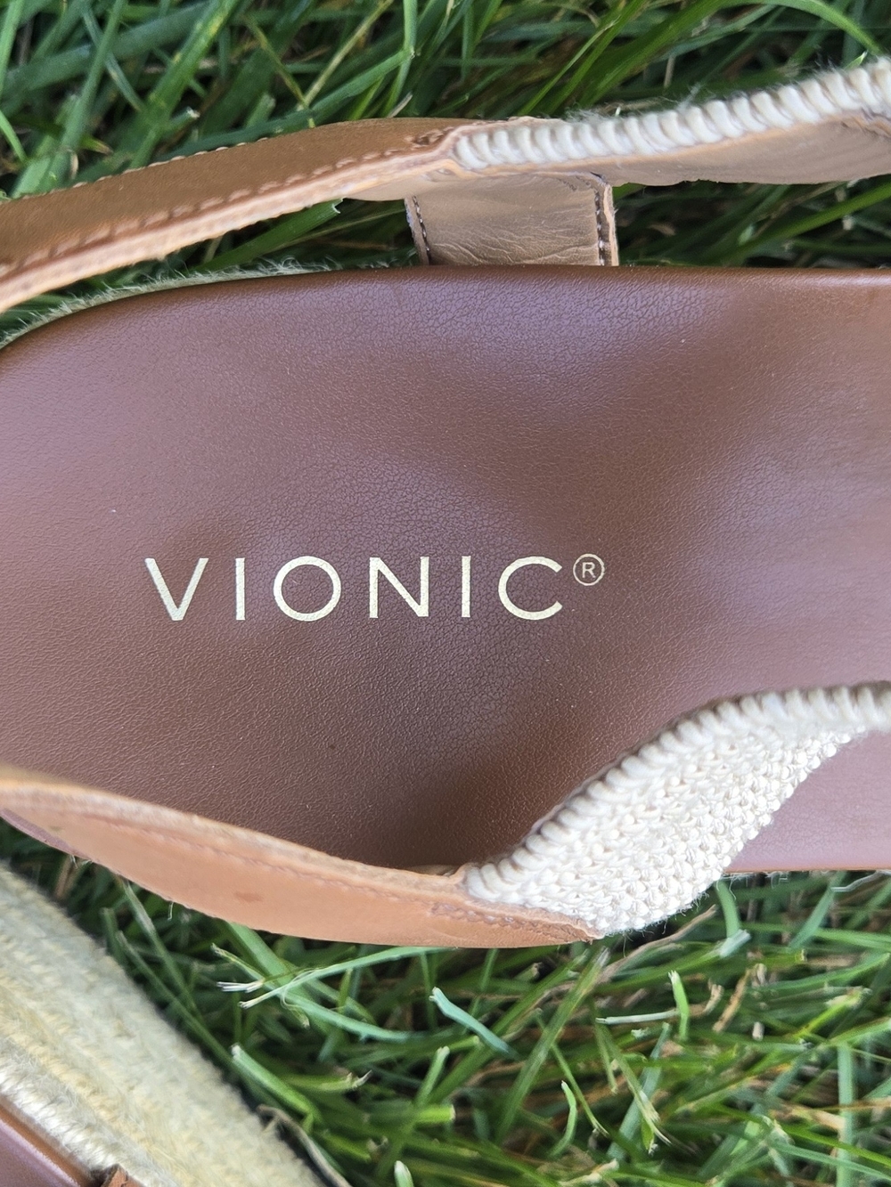 Vionic Calera Brown and Beige T-Strap Slingback Wedge Sandals! - Picture 6 of 7